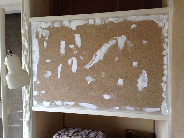 繊維壁 砂壁 に 壁紙を貼る ゆるり